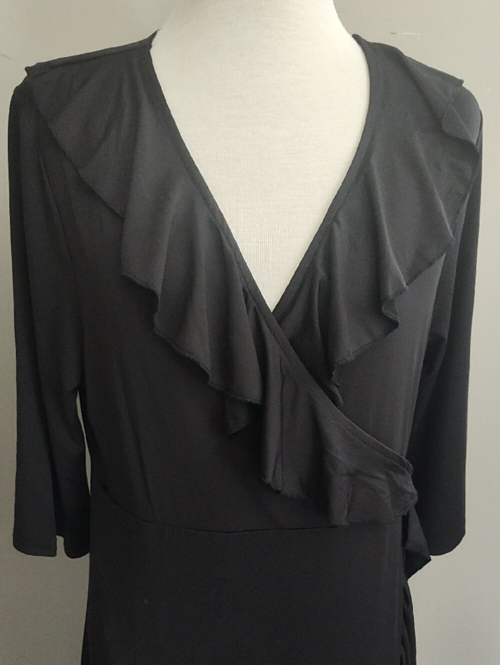 Sapphyra Beautiful Stretchy Black Ruffle-Trim Maxi Wrap Top Dress